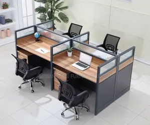 4 People Working Station