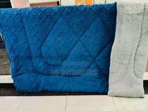 Luxury Big Tufted Woolen Duvets