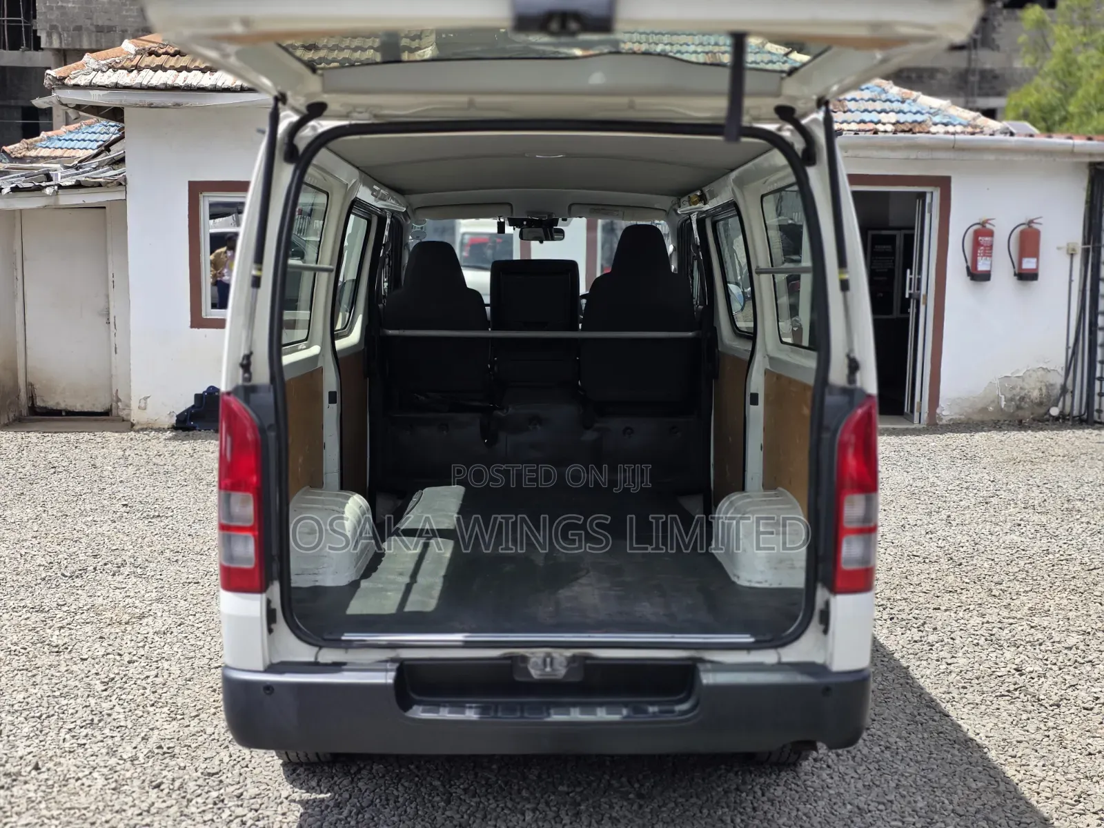 Toyota HiAce 2019