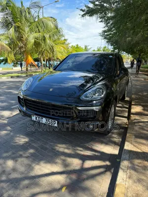 Porsche Cayenne 2016 Black