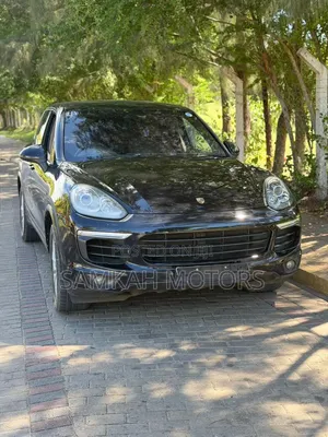 Porsche Cayenne 2016 Black