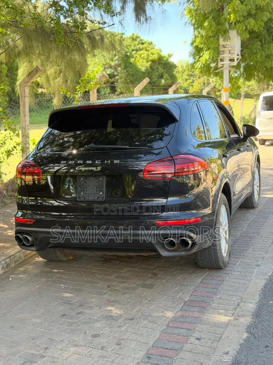 Porsche Cayenne 2016 Black