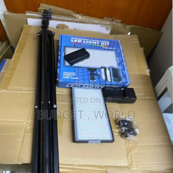 416 Led Continuous Lighting System With Professional Stand