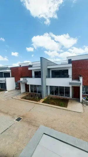 4bdrm Townhouse/Terrace in Phenom Estate for sale