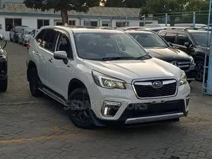 Subaru Forester 2019 Pearl