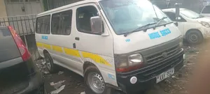Toyota HiAce 2000 White