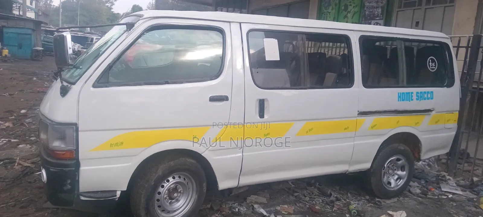 Toyota HiAce 2000 White