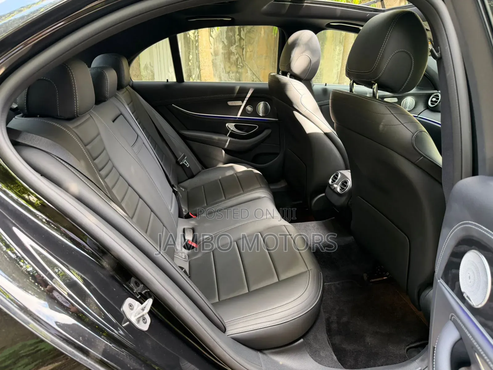 Mercedes-Benz E200 2021 Black