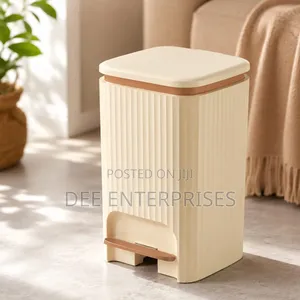 Foot Pedal Trash Can / 15l Pedal Dustbin