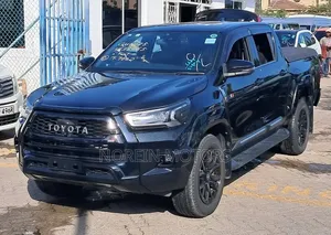 Toyota Hilux 2.8 Diesel 2020 Blue