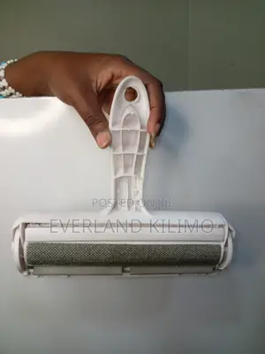 Pet Hair Remover With a Bin