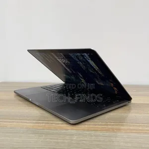 Laptop Apple MacBook Pro 2021 M1 8GB Apple M1 SSD 256GB