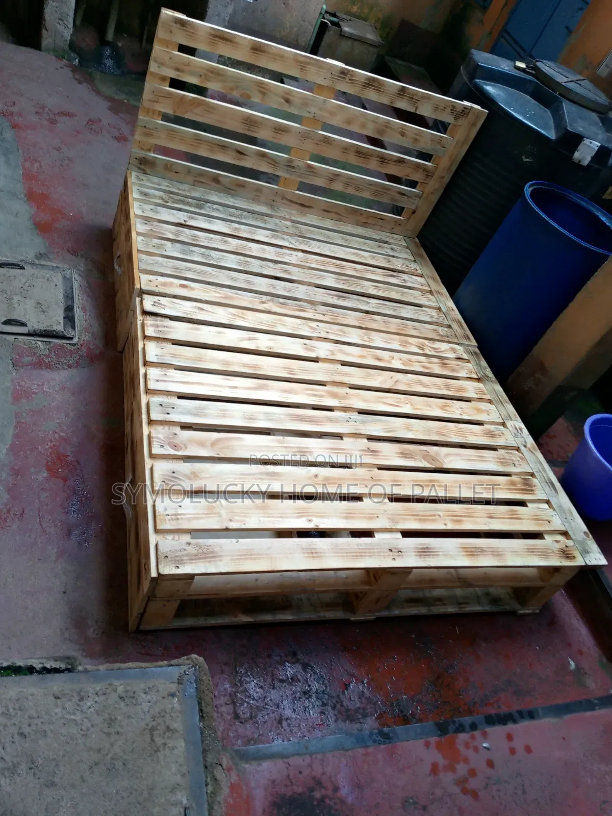 Pallet Bed-5*6- Pallet Pine Blazed