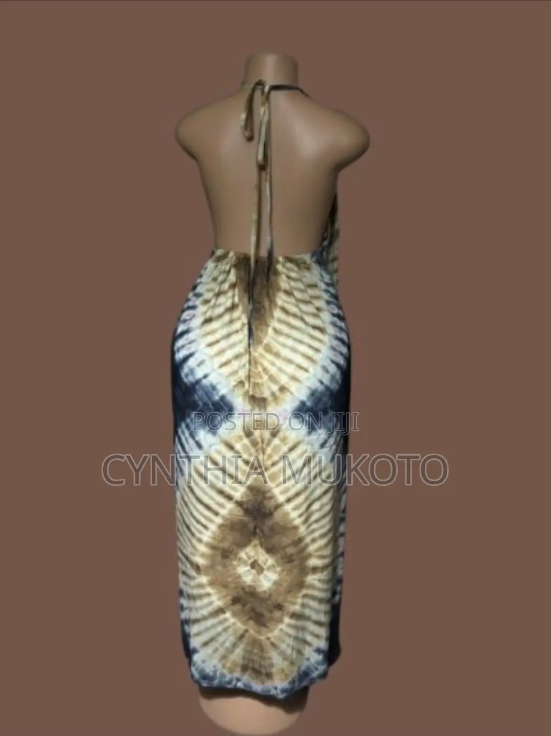 Backless Dera