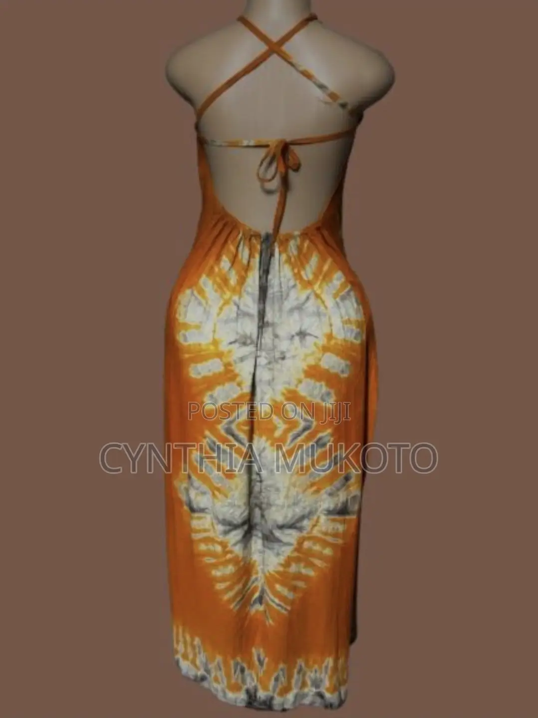 Backless Dera