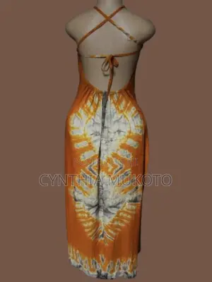 Backless Dera