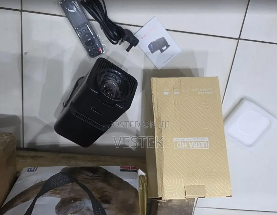 Hy320 Portable Android 11 Projector With Wifi and Bluetooth