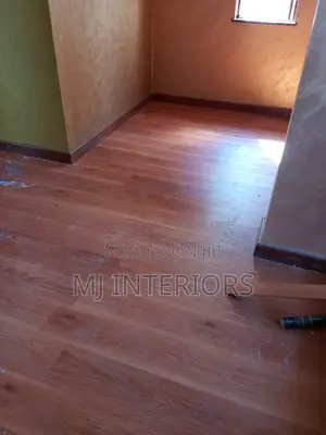 Premium SPC Flooring Waterproof Scratch Resistant Floors