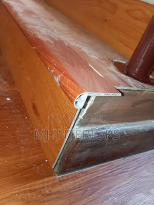 Strong SPC Click Flooring Modern Waterproof Floor Solution