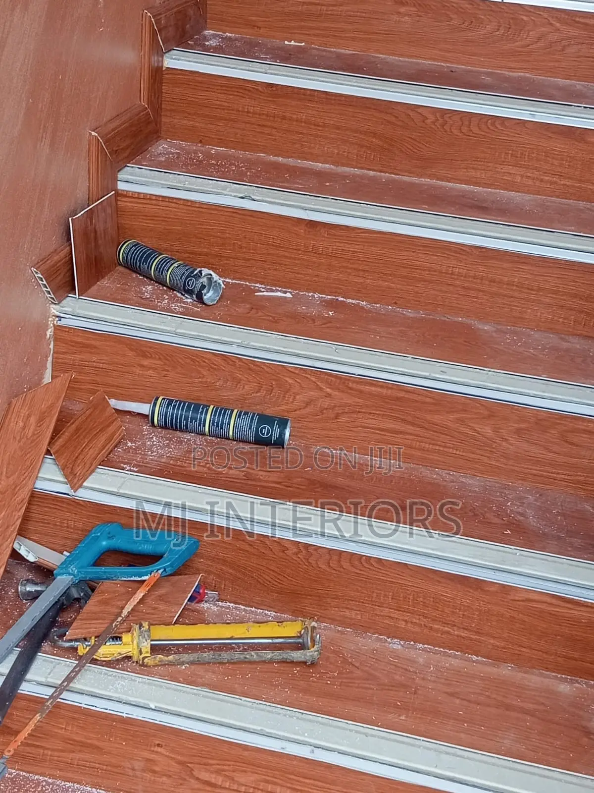 Durable SPC Vinyl Flooring Easy Install Click Lock System
