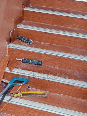 Durable SPC Vinyl Flooring Easy Install Click Lock System