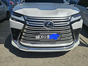 Lexus LX 2019 White