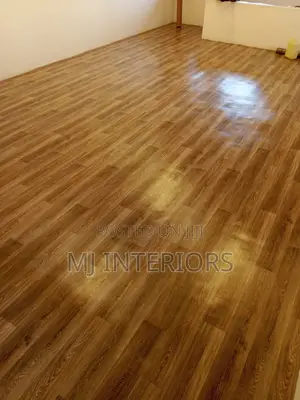 Premium Click Lock SPC Flooring With Luxury Wood Finish