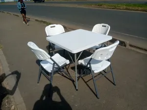 Classic Square Folderable Table and Folderble Chairs
