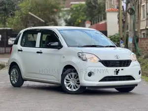 Toyota Passo 2018 White