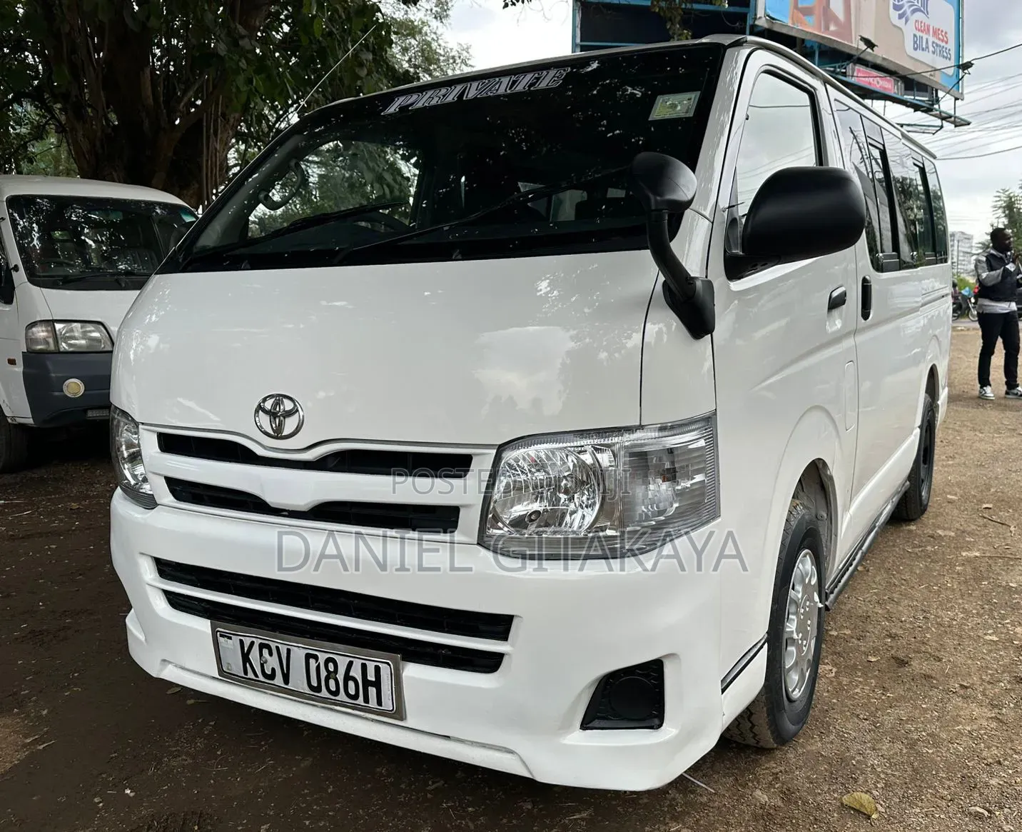 Toyota HiAce 2012 White