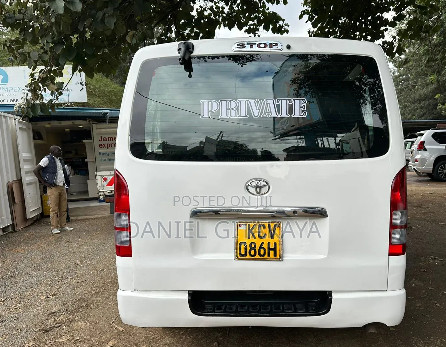 Toyota HiAce 2012 White