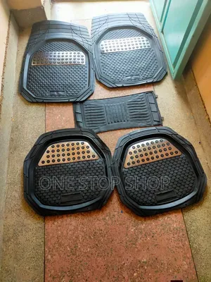 5pc Pvc Material Antiskid Black Silver Carpet Mats