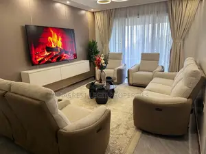 Uxury Furnished 2-Bedroom Apartment | Short Long-Term Stay Riverside