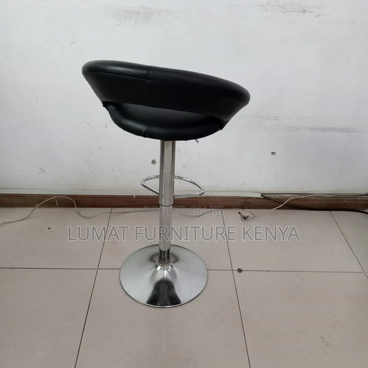 Height Adjustable Bar Stool