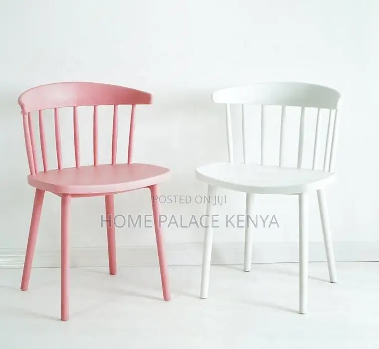 Plastic Chair: Lightweight Modern Plastic Leisure