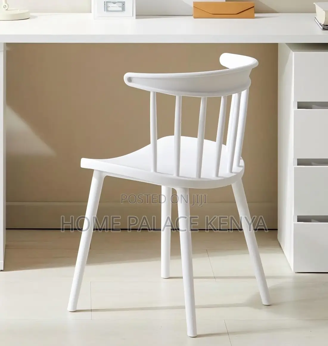 Plastic Chair: Lightweight Modern Plastic Leisure
