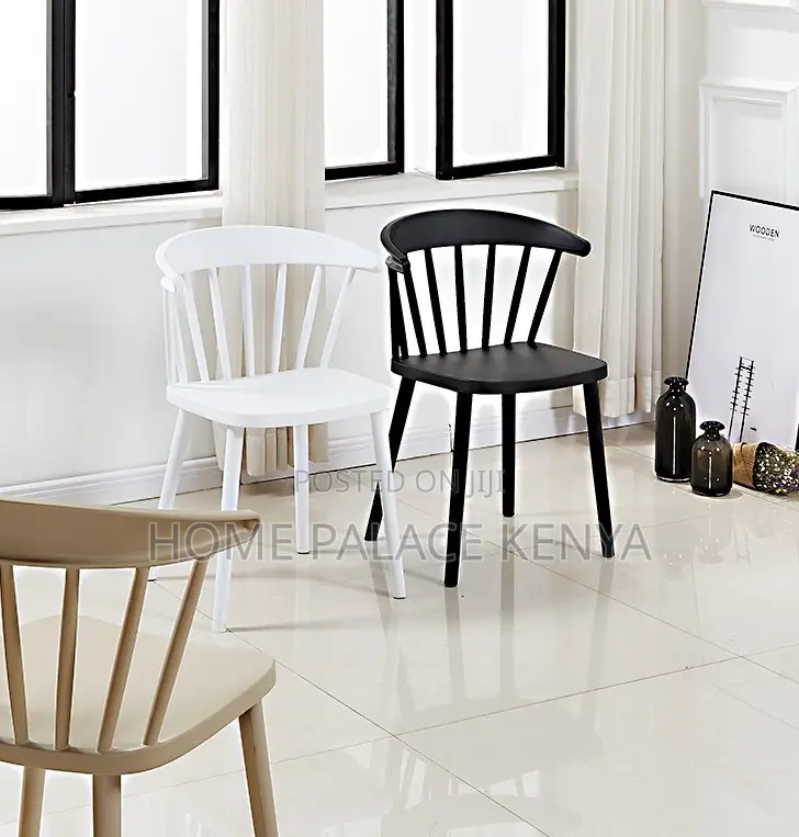 Plastic Chair: Lightweight Modern Plastic Leisure