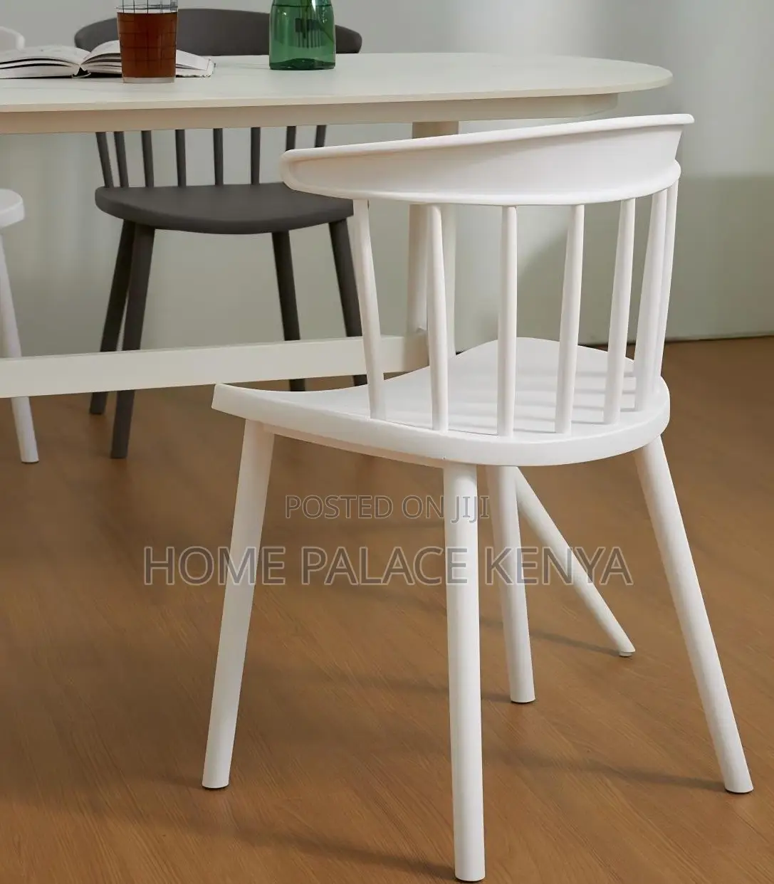 Plastic Chair: Lightweight Modern Plastic Leisure