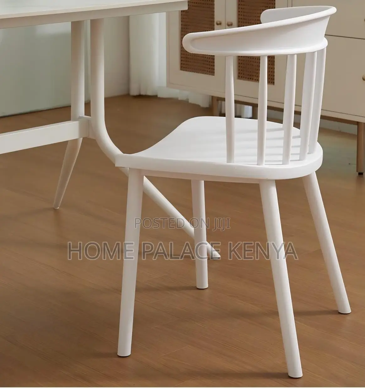 Plastic Chair: Lightweight Modern Plastic Leisure