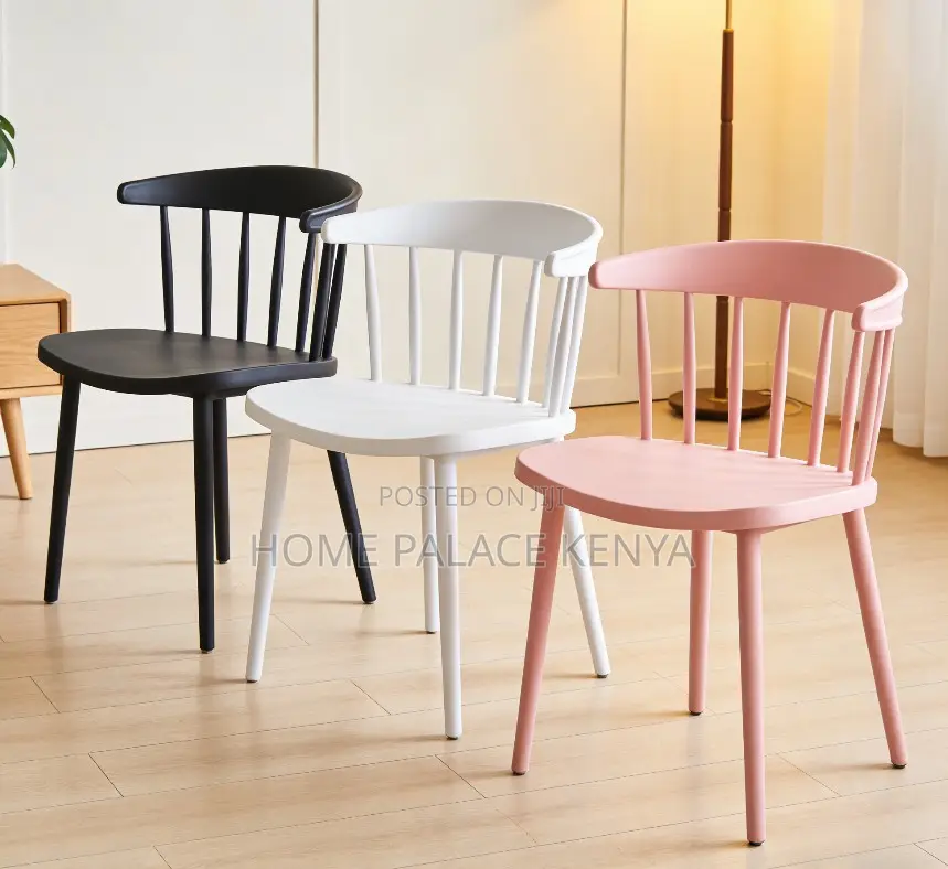 Plastic Chair: Lightweight Modern Plastic Leisure