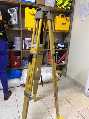 Construction Wooden Tripod for Levelling Instruments