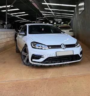 Volkswagen Golf R 4-Door w/DCC & Navigation 2018 White