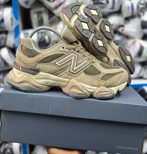 New Balance 9060 'Mushroom White'.