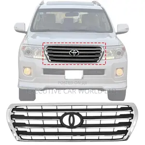 Toyota Land Cruiser 200 Series Pre-Facelift Front Grille
