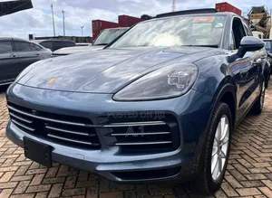Porsche Cayenne Base AWD 2019 Blue