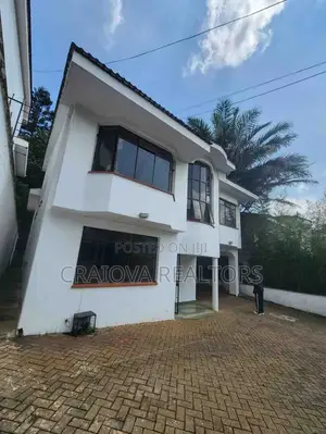 5bdrm Villa in Riverside Drive for sale