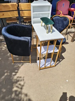 Nail Set Of Love Seats, Styling Seats And Table Black White