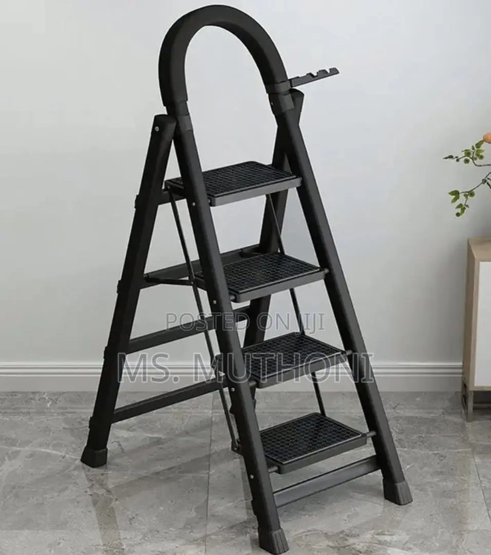Strong Load-Bearing Capacity 4 Steps Portable Foldable Ladder*