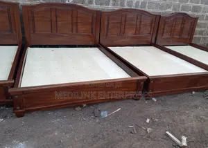 Moline Solid Mahogany 5*6 Beds Walnut