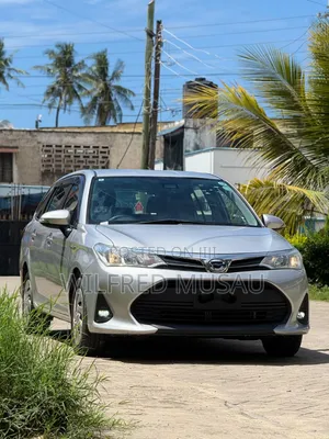 Toyota Corolla Fielder 1.5 Hybrid FWD 2020 Silver